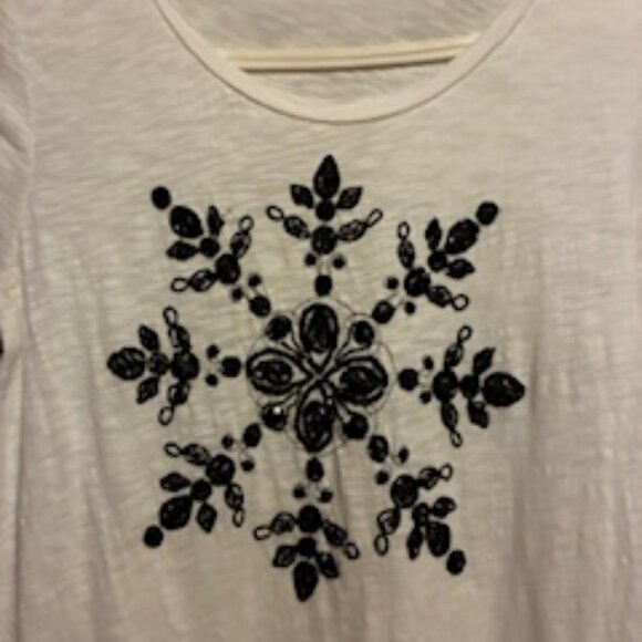 J.Crew white short sleeve T-shirt with black beaded design on front, size Medium - Picture 3 of 5
